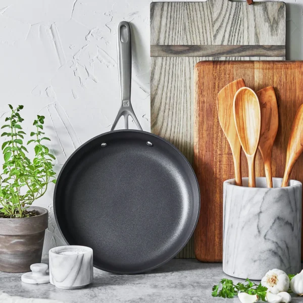 ZWILLING Skillets*10-Inch, Aluminum, Non-Stick, Hard Anodized Fry Pan Black Matte