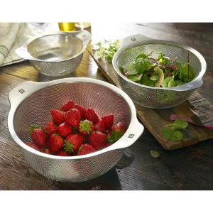 ZWILLING Colanders*7.5-Inch Strainer, 18/10 Stainless Steel Silver