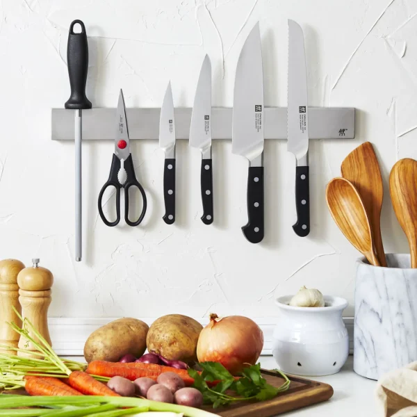 ZWILLING Knife Sets*7-Pc, Set With 17.5" Stainless Magnetic Knife Bar