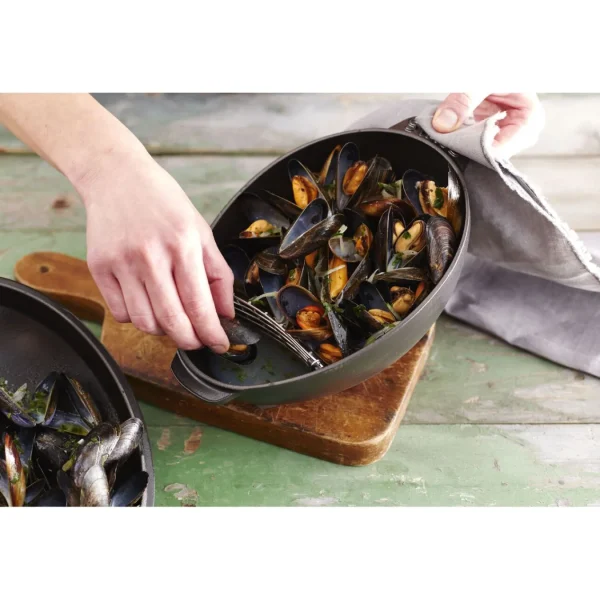 STAUB Specialty Cookware*2 Qt, Cast Iron, Mussel Pot, Black Matte