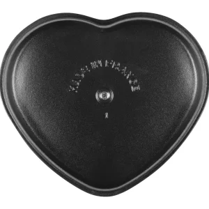 STAUB Specialty Cookware*1.75 Qt, Heart, Cocotte, Cherry