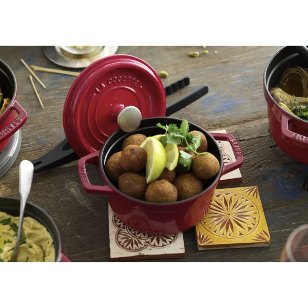 STAUB Dutch Ovens*2.75 Qt, Round, Cocotte, Cherry
