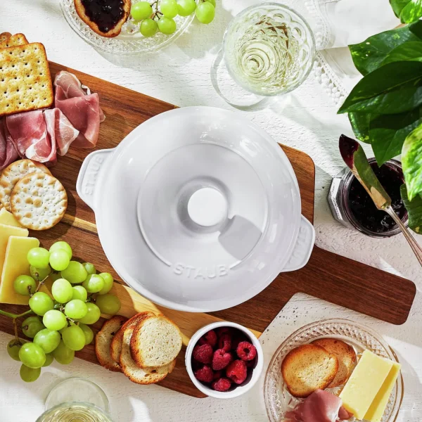 STAUB Baking Dishes*Round, Covered Brie Baker, White